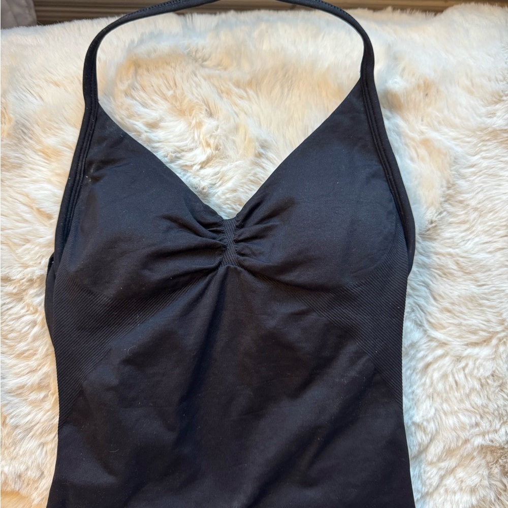 Dfyne Black Halter Top